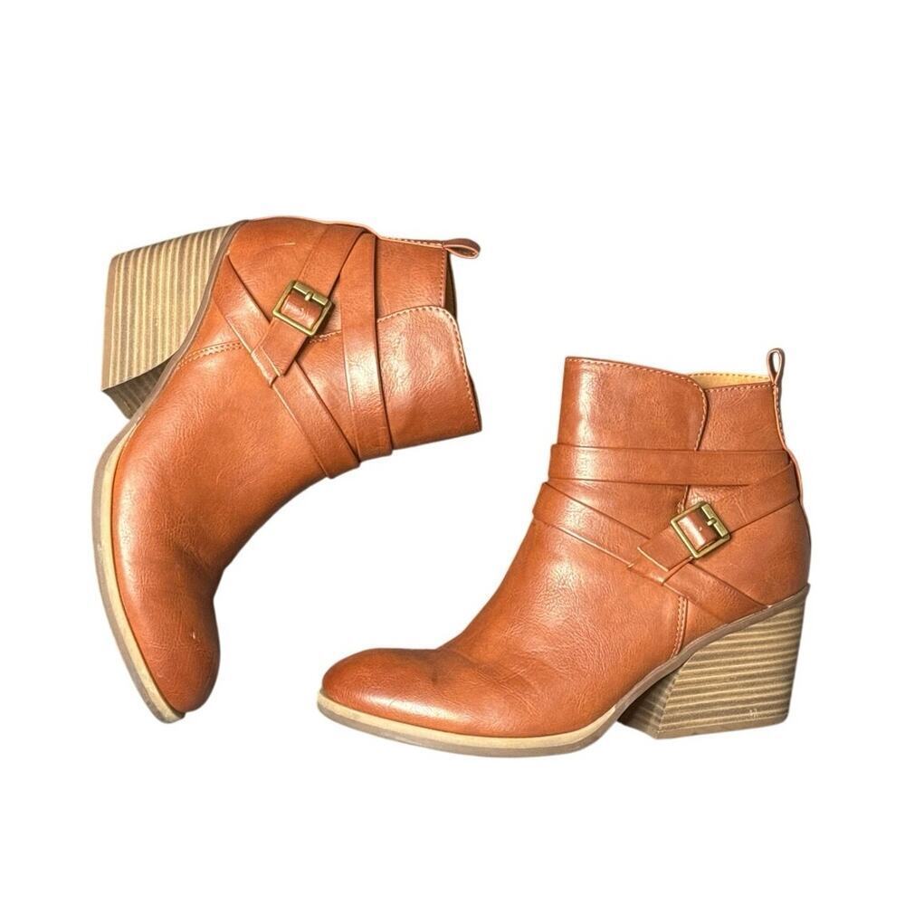 Korks Women’s Ankle Booties Size 9M Light Brown Strappy Buckle 2.5” Heel